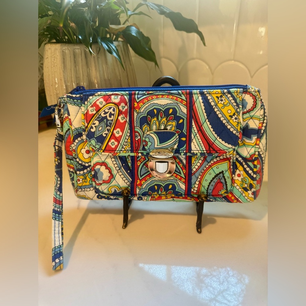 Vera Bradley Blue Red Marina Paisley Quilted Wristlet Clutch or Wallet